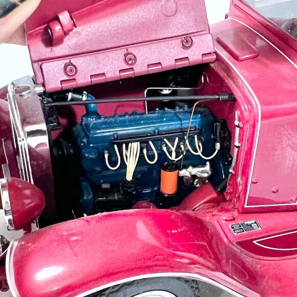 Danbury Mint 1933 Budweiser Delivery Truck 1/24 Scale Beer Crates Diecast 1997 - Picture 11 of 16